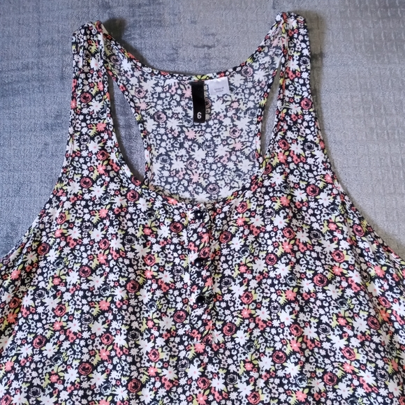 Divided Women's Floral tank top size 6 - Picture 4 of 15